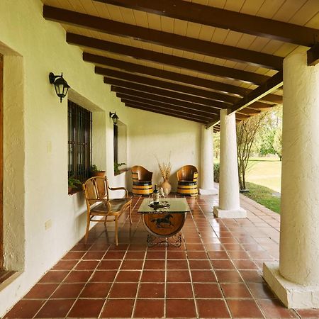 Posada La Celia Eugenio Bustos Bagian luar foto