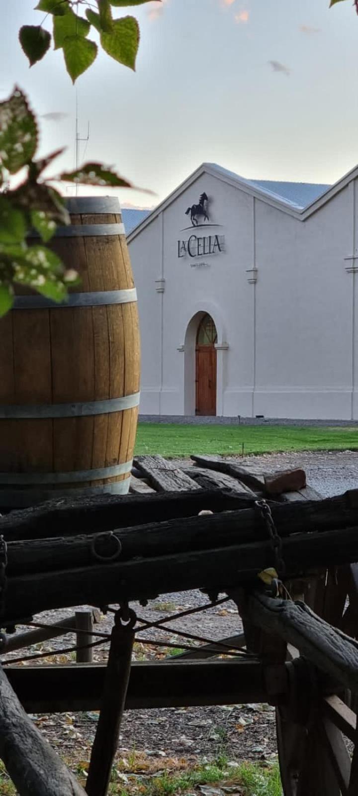 Posada La Celia Eugenio Bustos Bagian luar foto