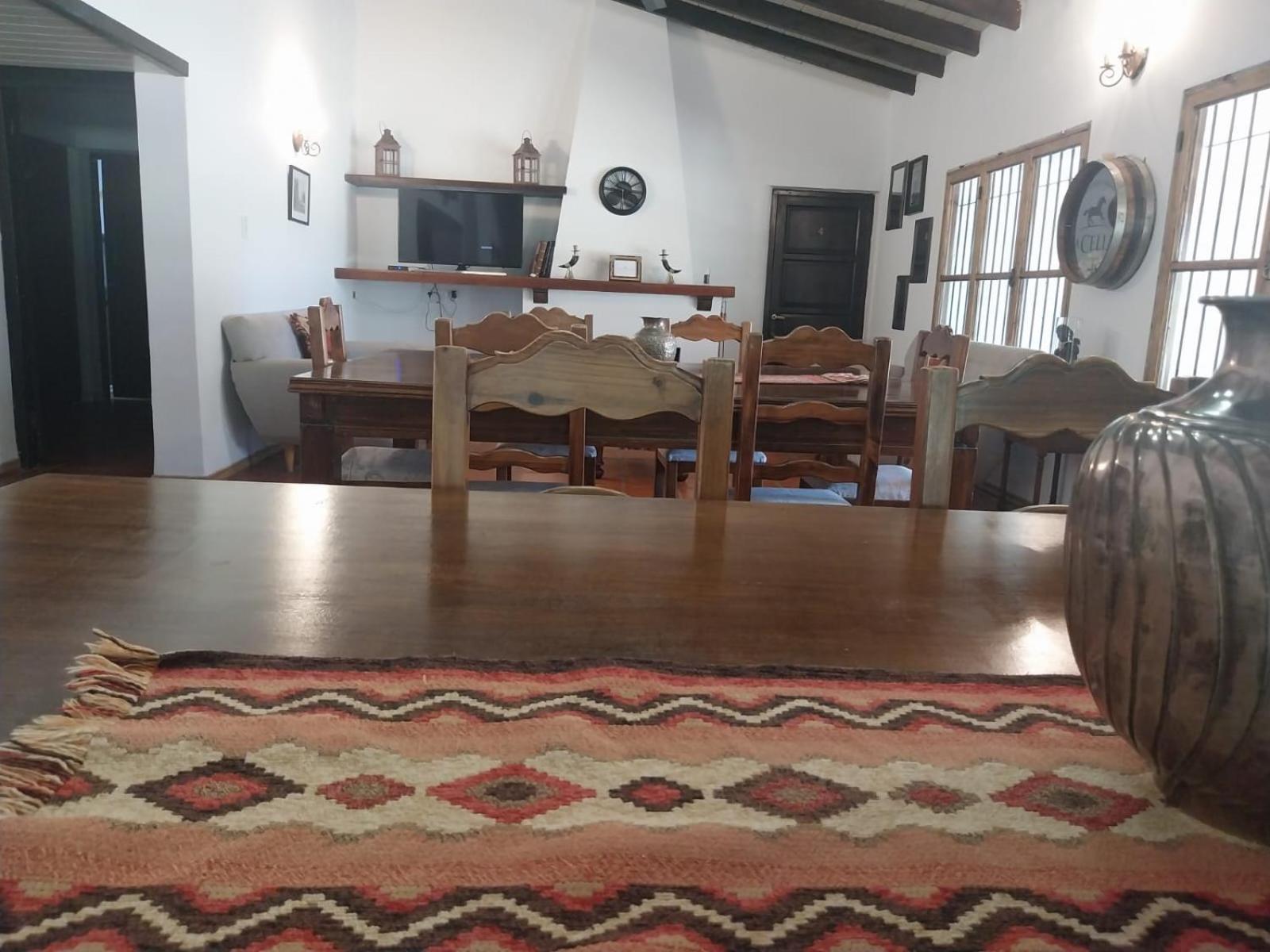 Posada La Celia Eugenio Bustos Bagian luar foto